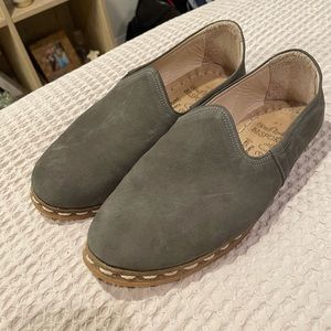 Grey suede Sabah shoes size 9.5